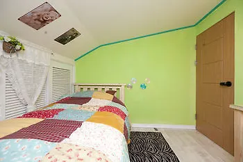 Lucere Binnys Guesthouse B Type