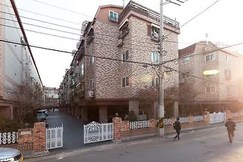 Lucere Binnys Guesthouse B Type 2*, Incheon South Korea
